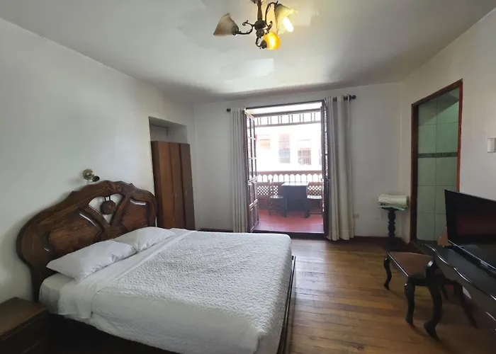 Qory Plaza Hotel 3*